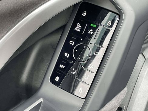 Certified 2025 Audi SQ5 Premium Plus AWD/4WD image 15