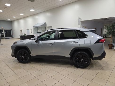 Used 2024 Toyota RAV4 XLE image 9