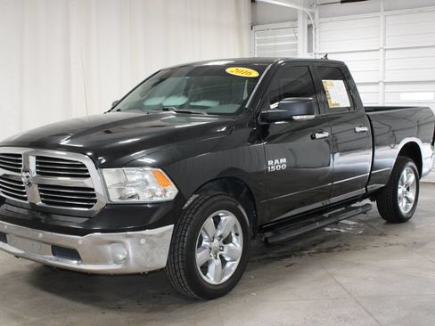 Used 2016 RAM 1500 Big Horn RWD image 4