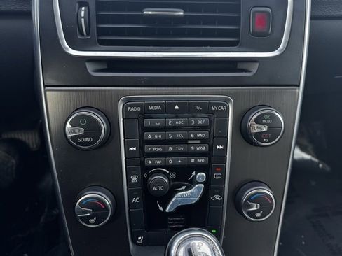 Used 2013 Volvo S60 T5 image 11