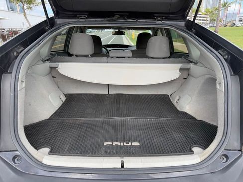 Used 2013 Toyota Prius One FWD image 17