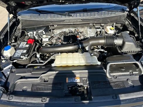 Used 2025 Ford Expedition Platinum image 30