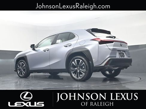 New 2026 Lexus UX 300h FWD image 17