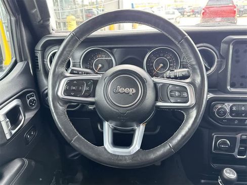 Used 2019 Jeep Wrangler Unlimited Sahara image 19