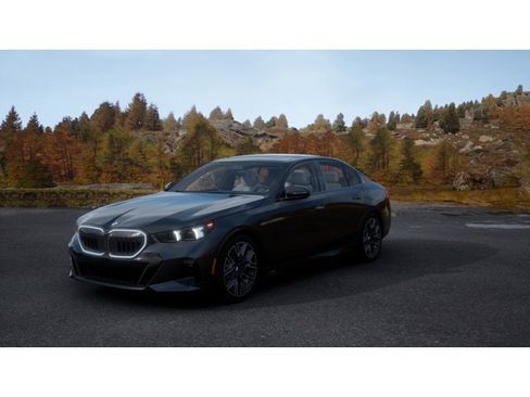 New 2027 BMW 530i xDrive image 1