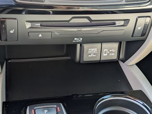 Used 2020 Honda Pilot Touring image 17