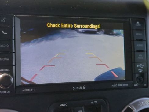 Used 2016 Jeep Wrangler Sahara w/ Connectivity Group AWD/4WD image 18
