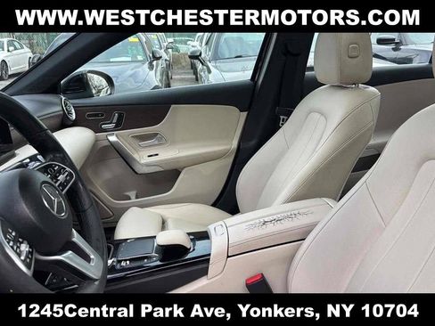 Used 2022 Mercedes-Benz A 220 4MATIC w/ Premium Package Lite image 28