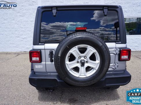 Used 2021 Jeep Wrangler Unlimited Sport AWD/4WD image 15