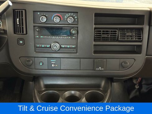 Used 2015 Chevrolet Express 2500 Extended RWD image 17