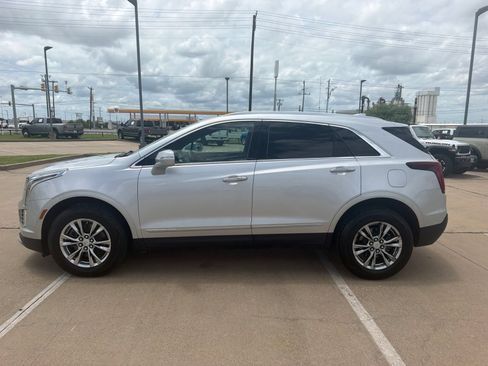 Used 2020 Cadillac XT5 Premium Luxury FWD image 8