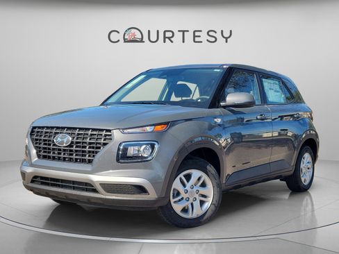 New 2026 Hyundai Venue SE image 1