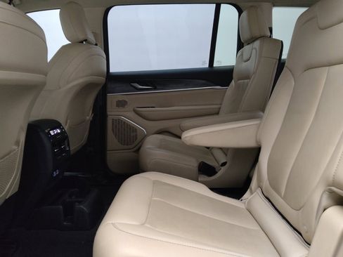 Used 2022 Jeep Grand Cherokee L Limited image 18