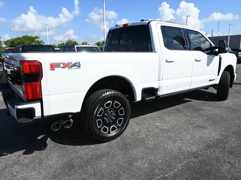 New 2026 Ford F250 Platinum AWD/4WD image 3