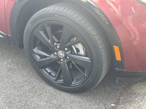 Certified 2022 Buick Envision Essence w/ Technology Package I image 4