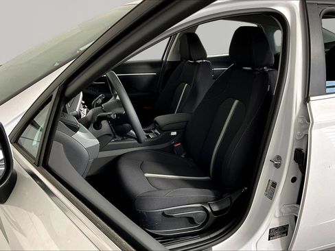 New 2026 Hyundai Sonata SE FWD image 16