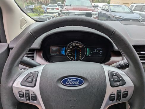 Used 2014 Ford Edge Limited w/ Equipment Group 302A AWD/4WD image 27