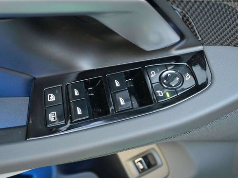 Used 2026 BMW M5 w/ Carbon Package AWD/4WD image 13