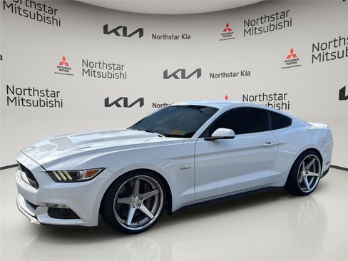 Used 2016 Ford Mustang GT Premium w/ Equipment Group 401A RWD image 2