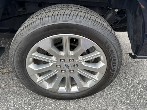 Used 2023 Ford F150 Limited AWD/4WD image 7