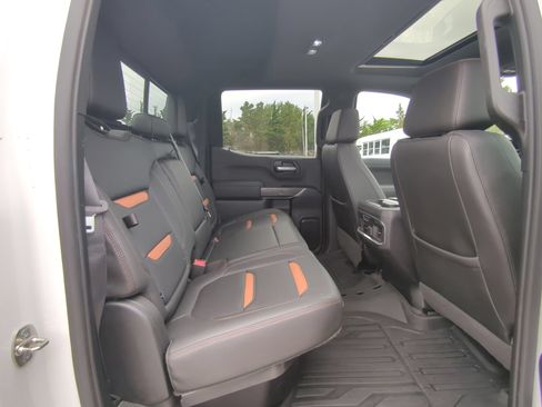 Used 2019 GMC Sierra 1500 AT4 w/ AT4 Premium Package AWD/4WD image 19