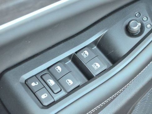 New 2025 Jeep Grand Cherokee Limited w/ Luxury Tech Group II image 13