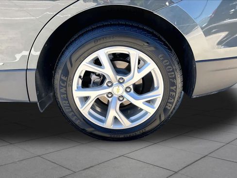 Used 2020 Chevrolet Equinox Premier FWD image 11