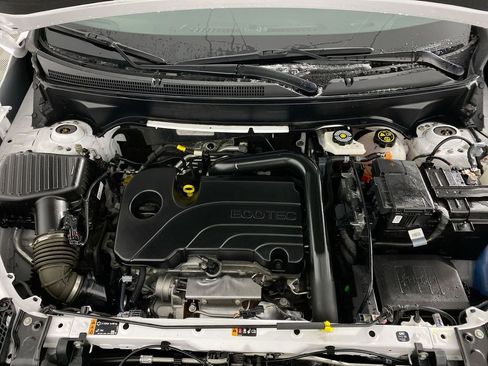 Used 2023 GMC Terrain SLE image 23