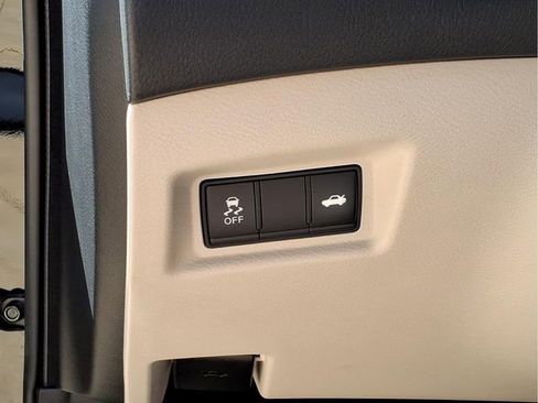 Used 2023 INFINITI Q50 Sensory AWD/4WD image 15