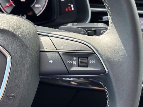 Used 2025 Audi Q8 Premium Plus AWD/4WD image 22