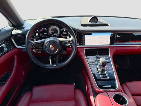 Used 2023 Porsche Panamera 4 Platinum Edition image 24