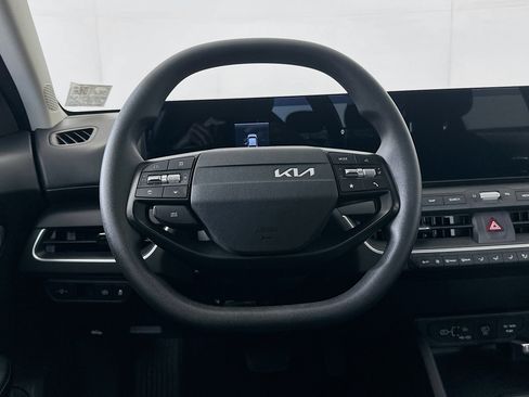 Used 2025 Kia K4 FWD image 18