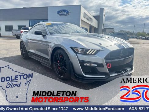 Used 2020 Ford Mustang Shelby GT500 w/ Technology Package RWD image 1