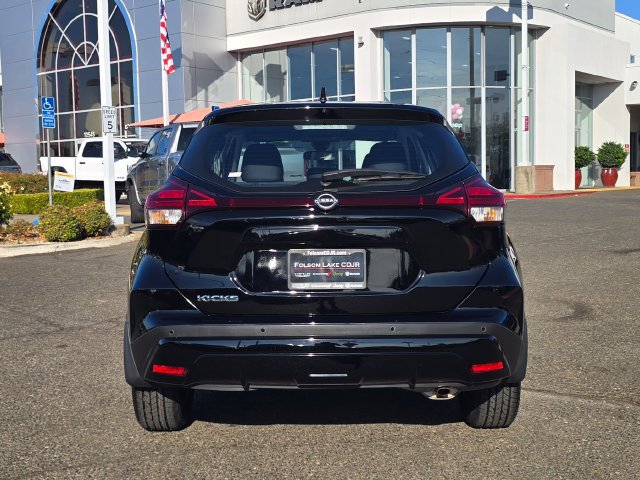 Used 2024 Nissan Kicks S FWD image 5