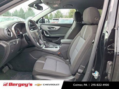 New 2025 Chevrolet Blazer LT w/ Convenience Package image 10