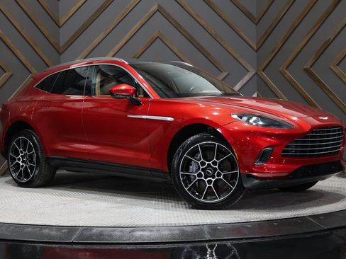 Used 2021 Aston Martin DBX image 55