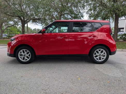 Used 2025 Kia Soul S image 5