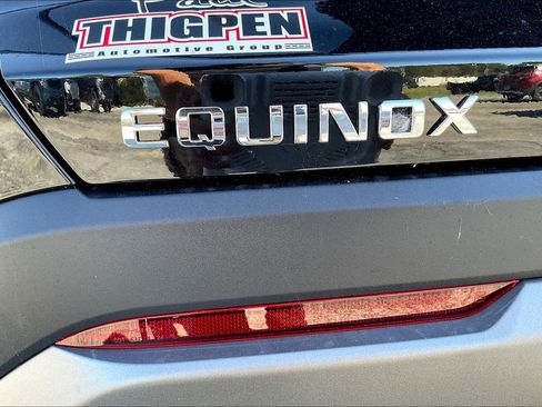 New 2026 Chevrolet Equinox LT w/ Convenience Package II image 9