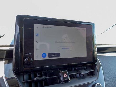 Used 2024 Toyota Corolla LE FWD image 17
