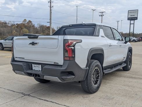 New 2026 Chevrolet Silverado EV Trail Boss image 7