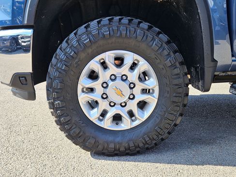 Used 2025 Chevrolet Silverado 3500 LT w/ All Star Edition AWD/4WD image 11