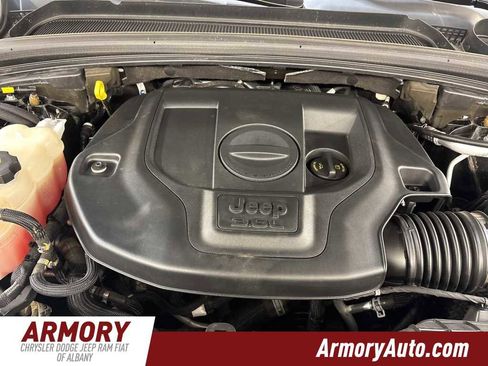 Used 2022 Jeep Grand Cherokee Overland w/ Luxury Tech Group IV image 46