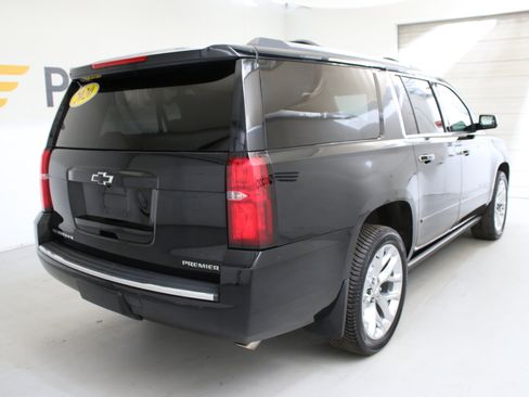Used 2020 Chevrolet Suburban Premier w/ Premier Plus Edition AWD/4WD image 9