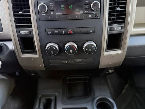 Used 2012 RAM 2500 ST w/ Chrome Appearance Group AWD/4WD image 13