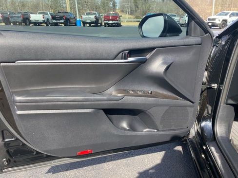 Used 2023 Toyota Camry SE image 27