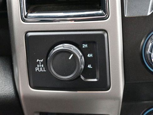 Used 2020 Ford F350 Lariat w/ Lariat Ultimate Package AWD/4WD image 26