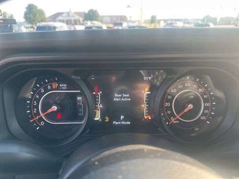 New 2025 Jeep Gladiator Willys image 19