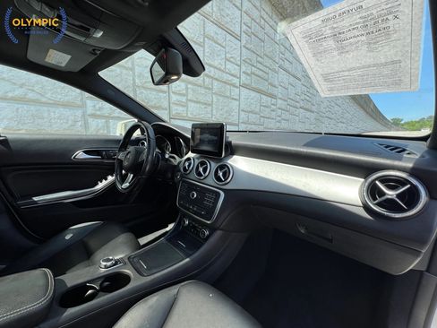 Used 2015 Mercedes-Benz CLA 250 image 22