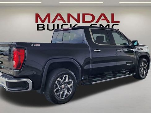 Used 2023 GMC Sierra 1500 SLT w/ SLT Premium Package AWD/4WD image 5