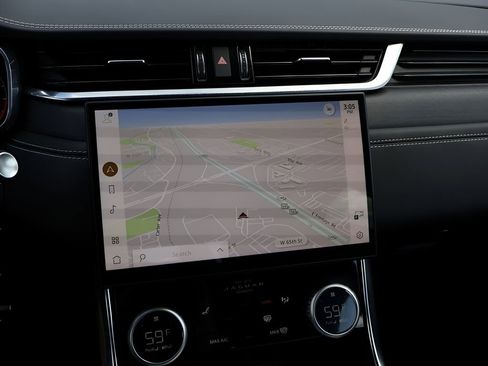 Used 2024 Jaguar XF R-Dynamic SE AWD/4WD image 20